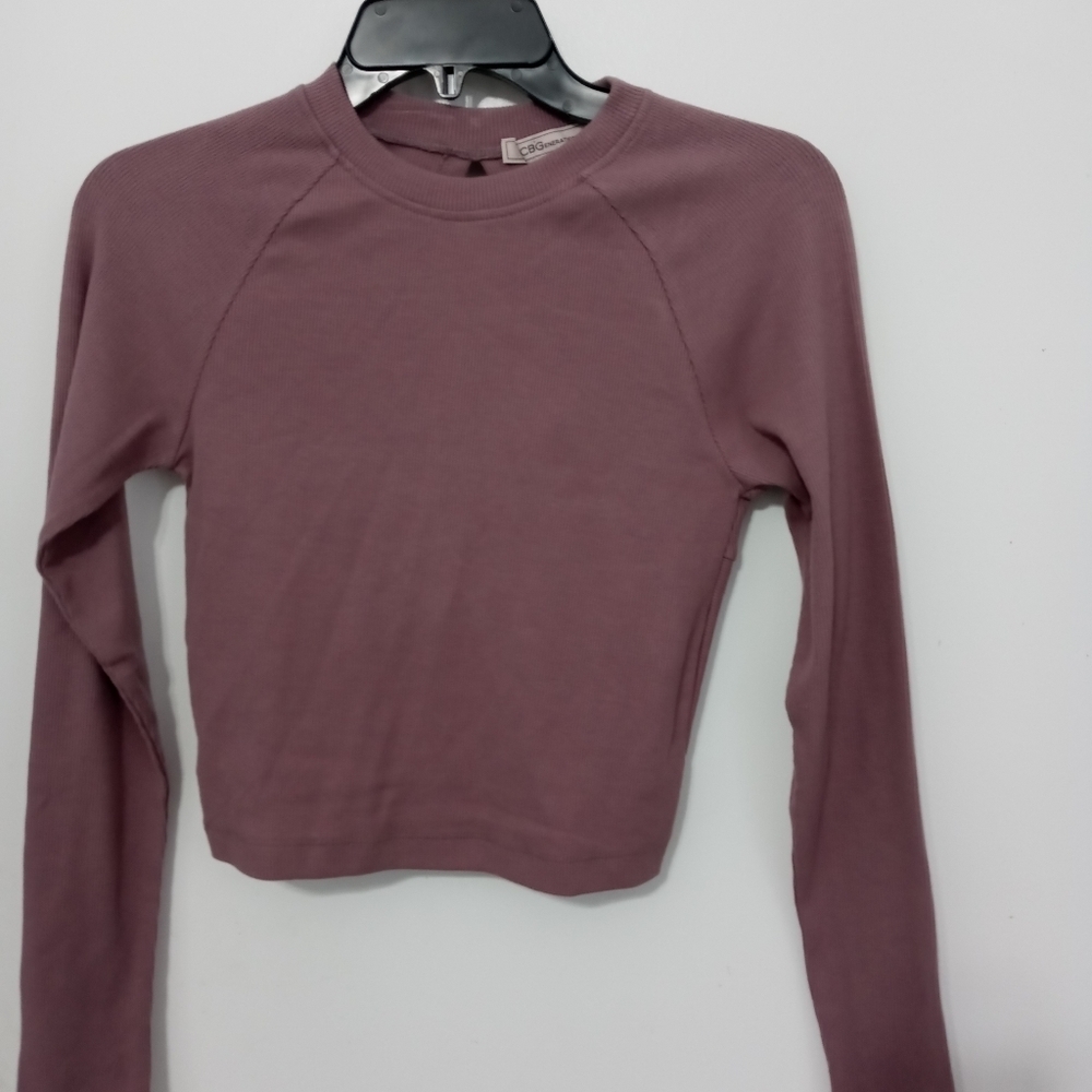 BCBGeneration Women's/Junior's long sleeve crop top with open twisted back.